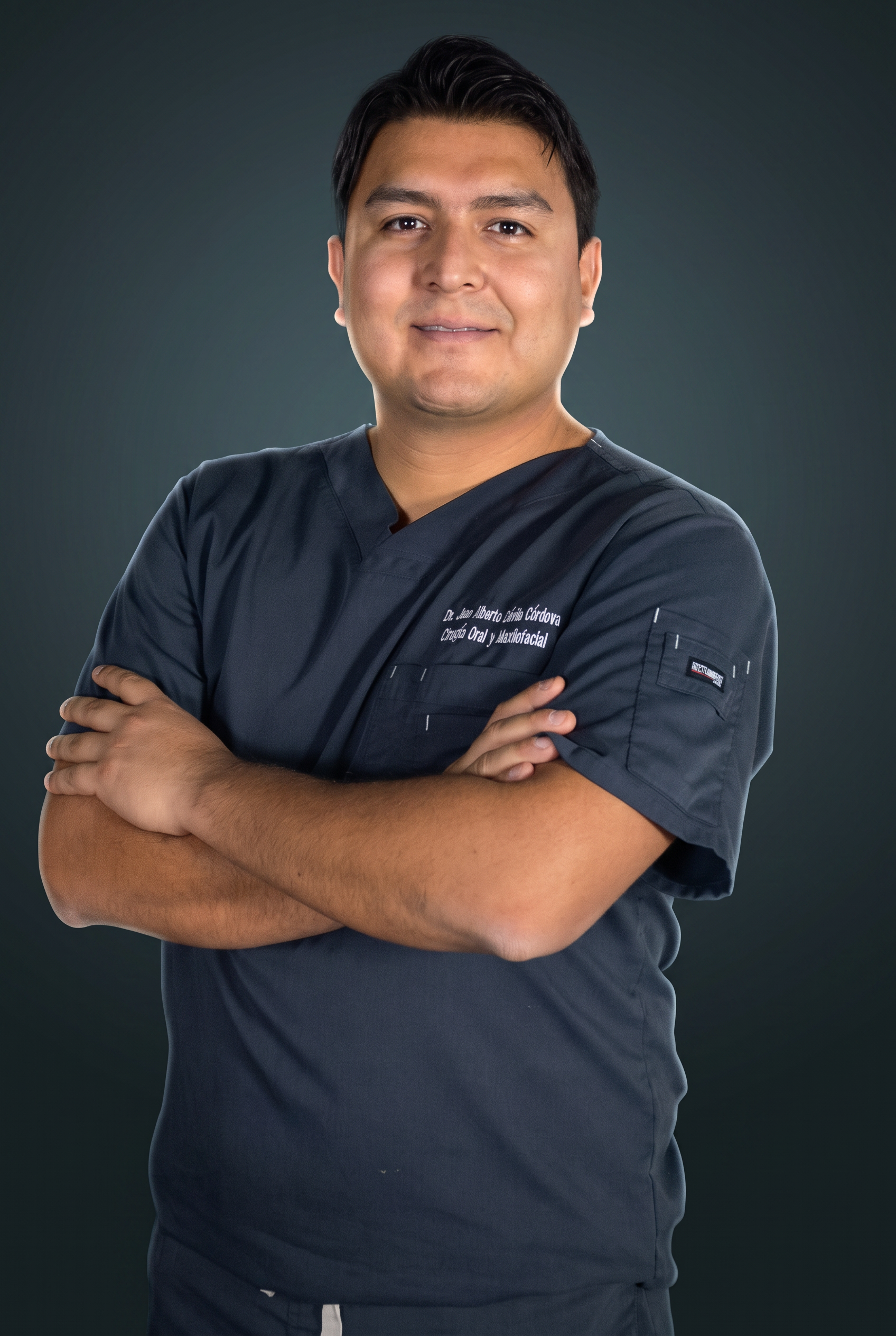 Dr. Juan Alberto Dávila, cirujano oral y maxilofacial en Monterrey